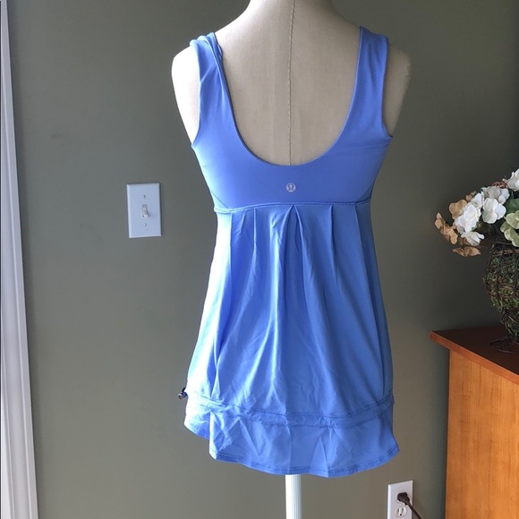 Lululemon periwinkle essential tank- Size 4 - Picture 2 of 4